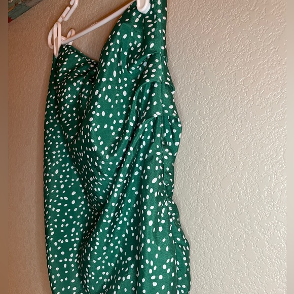 Asymmetrical Green & White Patterned Mini Skirt - Picture 5 of 5